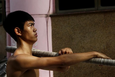 Học viên nghề xiếc khổ luyện cỡ nào? - ảnh 8