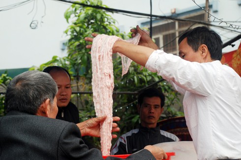 Hà Nội: Hàng nghìn người tháp tùng “ông lợn” - ảnh 4