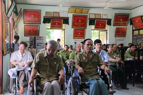 HDBank tặng quà cho thương binh Long Đất - ảnh 1