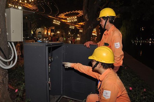 Những người âm thầm giữ nguồn sáng trong ngày Đại lễ - ảnh 4