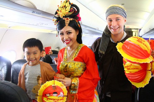 Vui trung thu trên độ cao 10,000m - ảnh 2