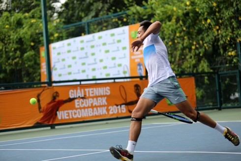 Nhiều bất ngờ kịch tính ở giải Tennis Ecopark Vietcombank 2015 - ảnh 1