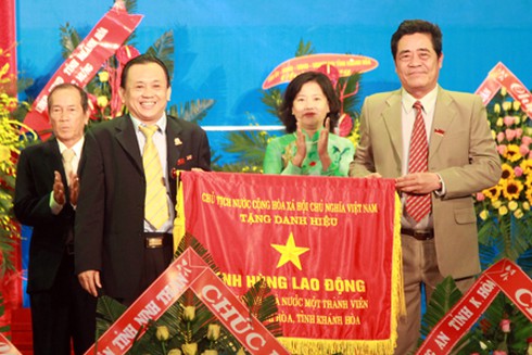 Công ty Yến sào Khánh Hòa đón nhận danh hiệu Anh hùng Lao động - ảnh 2