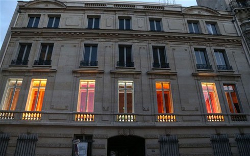 Nhà thiết kế thời trang Pháp không tiếp khách Trung Quốc - ảnh 1