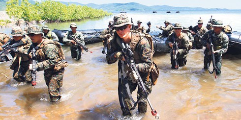 Để đối phó với Trung Quốc, Philippines tăng cường tìm 'vây cánh' - ảnh 1