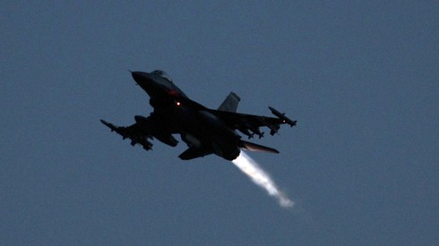 Mỹ hoãn đưa chiến đấu cơ F-16 đến Ai Cập - ảnh 1