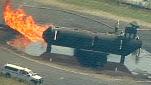 Sân bay Boston bị chỉ trích vì ‘đốt máy bay’ đúng ngày 11/9 - ảnh 1