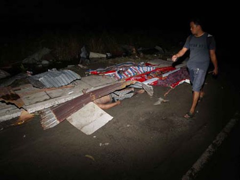 Philippines: Riêng một tỉnh đã có 10.000 người chết vì bão Haiyan - ảnh 1