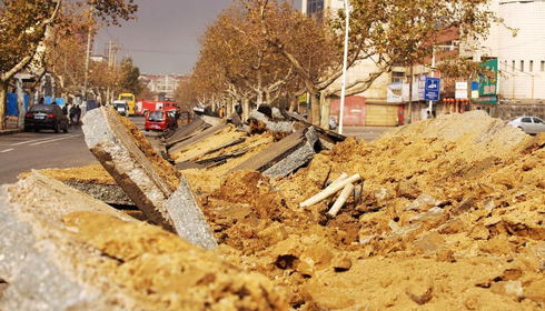 Chùm ảnh vụ nổ đường dẫn dầu kinh hoàng ở Trung Quốc - ảnh 1