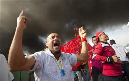 Brazil: Đụng độ ‘nảy lửa’ trong biểu tình phản đối World Cup - ảnh 2
