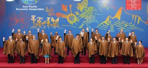 Thú vị chuyện các nguyên thủ quốc gia mặc đồng phục tại APEC - ảnh 11