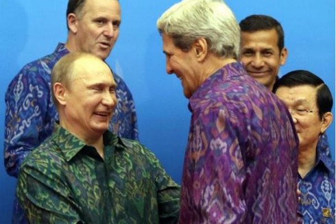 Thú vị chuyện các nguyên thủ quốc gia mặc đồng phục tại APEC - ảnh 3