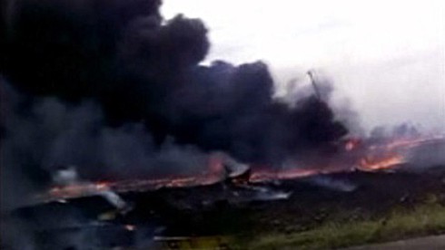 Bất ngờ xuất hiện video quay cảnh MH17 lao xuống miền Đông Ukraine - ảnh 1