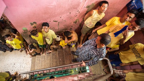 Thi nhau vào lao ngục khổ cực, tù nhân Philippines vẫn thấy an lòng - ảnh 3