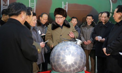 Kim Jong-un hô hào Triều Tiên tăng cường sức mạnh hạt nhân - ảnh 1