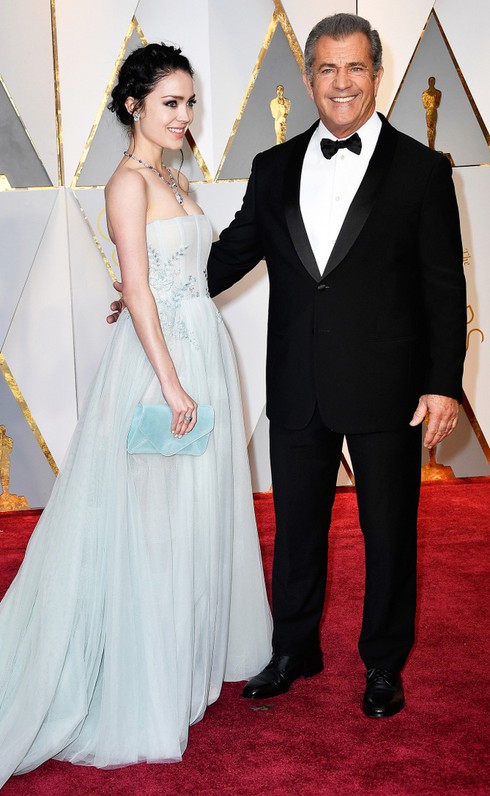 Oscar 2017: Sao phim La La Land và 50 Sắc thái đọ sắc trên thảm đỏ - ảnh 10