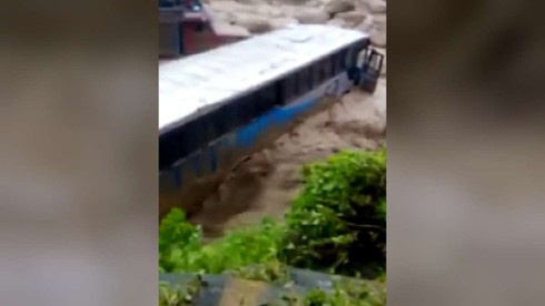Video: Lũ cuốn kinh hoàng ở Peru - “mở màn” của El Nino năm nay? - ảnh 1