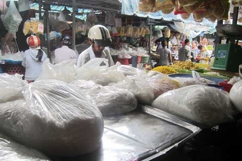 TP.HCM: Công khai doanh nghiệp sản xuất bún bẩn - ảnh 1
