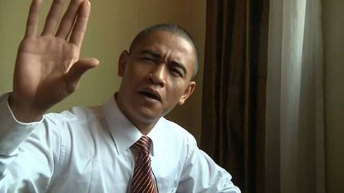 Kiếm nghìn đô nhờ ngoại hình giống hệt Obama - ảnh 2