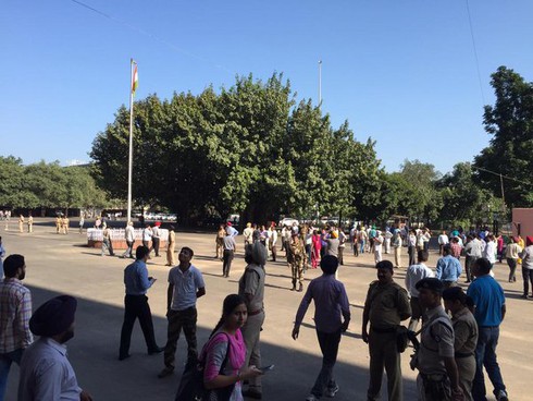 Afghanistan, Pakistan và Ấn Độ cùng lúc hứng chịu động đất - ảnh 3