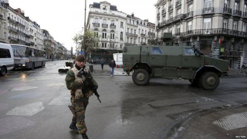 Bỉ đang truy lùng gắt gao một vài nghi phạm khủng bố - ảnh 2