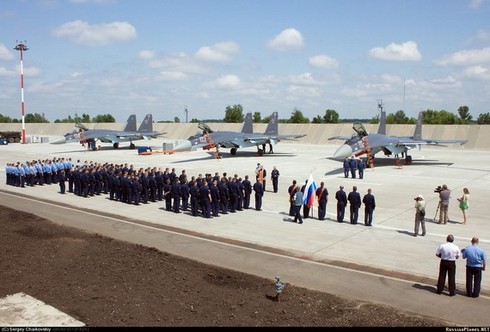 Tin thế giới 19h: Quân đội Nga nhận vũ khí mới, đưa Su-35S tiêu diệt IS - ảnh 1