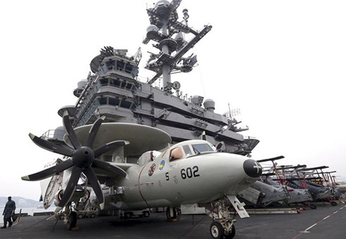 Tin thế giới 18h30: Mỹ điều tàu sân bay tới Biển Đông, chiến đấu cơ tới châu Âu - ảnh 2