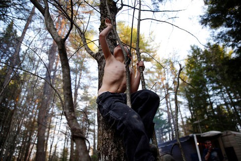 Những bức ảnh ấn tượng nhất trong loạt giải thưởng Pulitzer - ảnh 16