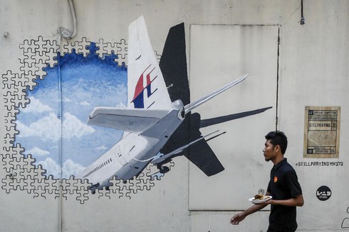 Thêm 2 mảnh vỡ MH370 được tìm thấy, bí ẩn sắp hé mở? - ảnh 1