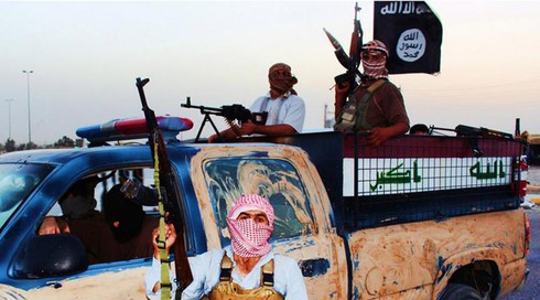 Hết tiền, IS nghĩ ra nhiều loại thuế