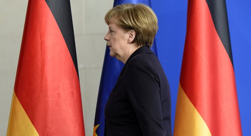 Tại sao bà Merkel bị chỉ trích nặng nề sau vụ tấn công Munich? - ảnh 1
