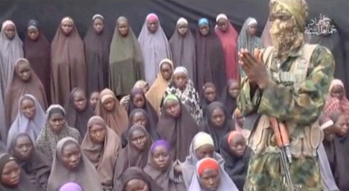 Boka Haram bất ngờ tung video về 200 nữ sinh mất tích bí ẩn - ảnh 1