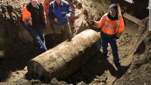 Đức sơ tán 50.000 người vì phát hiện bom “khủng” từ Thế chiến II - ảnh 1