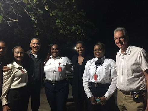 Vợ chồng cựu Tổng thống Obama sẽ làm gì khi quay trở lại Washington? - ảnh 4