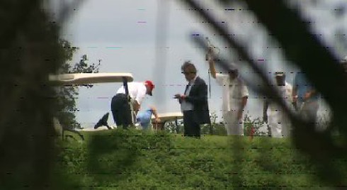 Truyền thông Mỹ mỉa mai việc Donald Trump chơi golf quá nhiều - ảnh 1