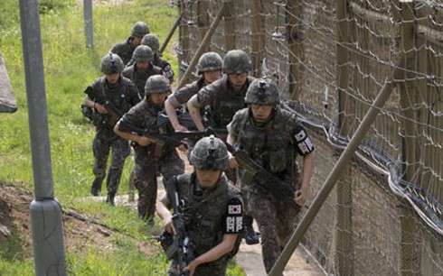 Tin thế giới 23/5: Hàn Quốc bắn loạt đạn cảnh cáo vật thể lạ từ Triều Tiên - ảnh 2