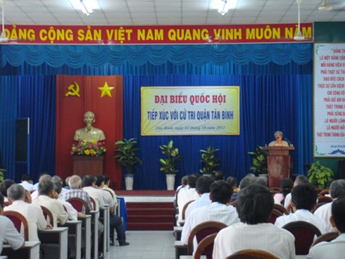 Cử tri quận Tân Bình “hiến kế” chống tham nhũng - ảnh 1