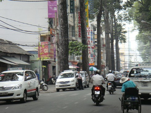 Kiến nghị taxi là loại hình vận tải hành khách công cộng - ảnh 1