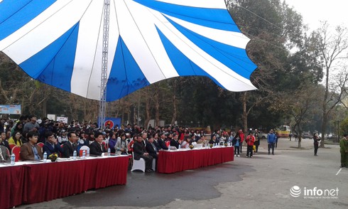 Hà Nội: Rộn ràng ngày hội tuyển sinh 2016 - ảnh 11