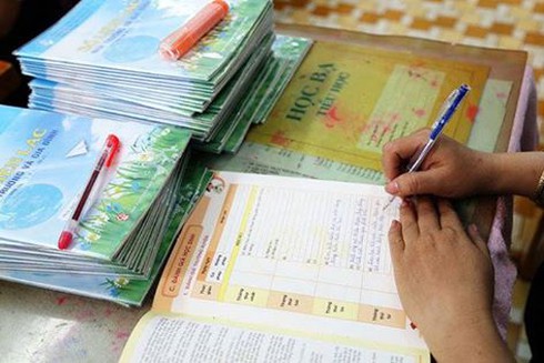 Giáo viên nhận xét hàng trăm sổ sách: Bao giờ Thông tư 30 về chầu trời? - ảnh 3