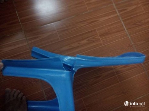 Bé 17 tháng thâm tím mặt khi ở trường mầm non về: Lời trần tình của cô giáo - ảnh 2