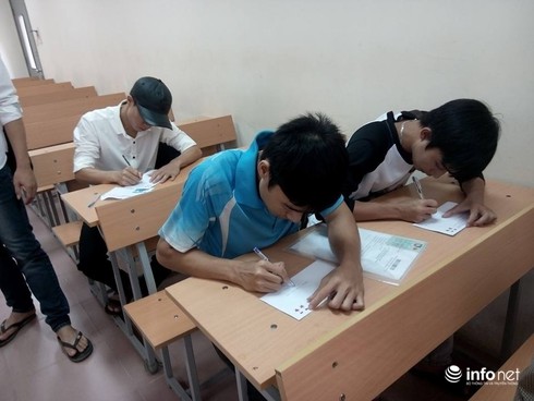 Nộp chứng nhận kết quả thi: Thí sinh tiếc ngẩn ngơ vì chưa đọc kỹ quy chế - ảnh 4