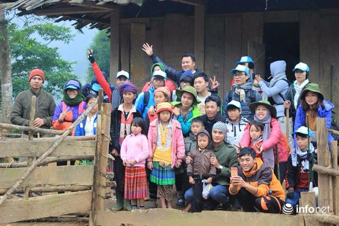 Điều chưa biết về chàng trai khoa Văn luôn đồng hành cùng trẻ em vùng cao - ảnh 11