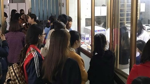 Bộ trưởng Phùng Xuân Nhạ biểu dương hành động hiến máu của giáo viên - ảnh 1