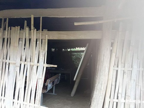 Cao Bằng: Học sinh lớp 1 ăn mèn mén, bế em đi học cùng - ảnh 3