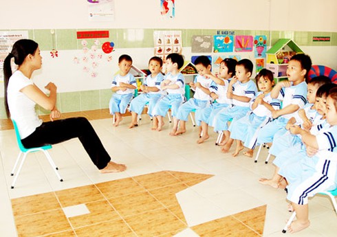 Thanh Hóa: Giáo viên phổ thông bức xúc vì bị điều chuyển xuống dạy mầm non - ảnh 1