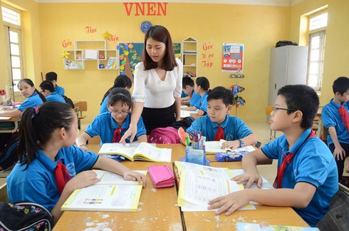 Mất dân chủ trường học: Lỗi là do giáo viên thờ ơ khi đánh giá hiệu trưởng? - ảnh 2