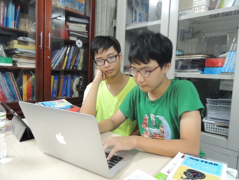 Cho con học tại nhà: Nếu phụ huynh đủ