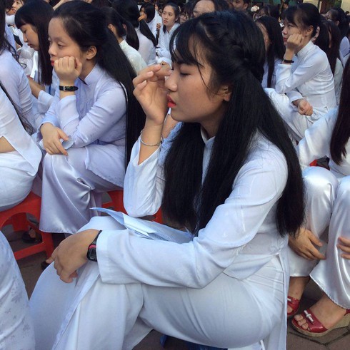 Xúc động bài phát biểu trong lễ tri ân của nữ sinh Trường THPT Phan Bội Châu - ảnh 2