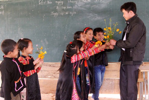 Mỗi học sinh đóng 100 nghìn